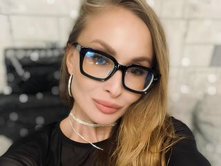webcam striptease show HelenaBoyd