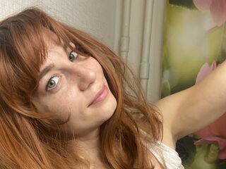 fingering girl HelenaDubois