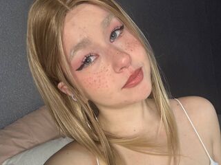 topless cam girl HoneyLumi