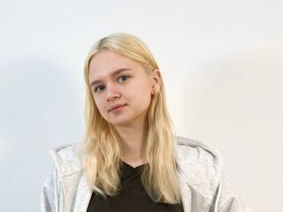 camgirl playing with sextoy JacquelynConer