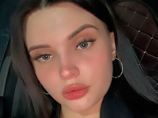 shaved pussy cam JessWebsster