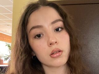 nude webcamgirl JulyLarain