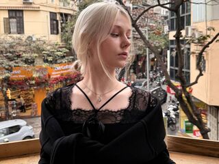 nude webcamgirl photo KamValentine