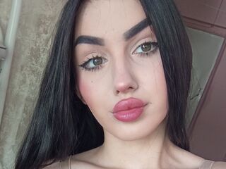naked girl with webcam masturbating with vibrator KamilaBell