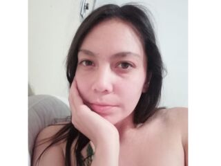 adult cam show KarlaGoldens
