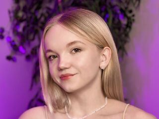 cam girl playing with sextoy KateCherwood