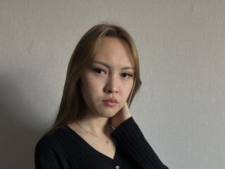 camgirl showing pussy KatrinaMogle