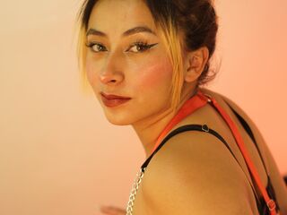 topless camgirl Khalessii
