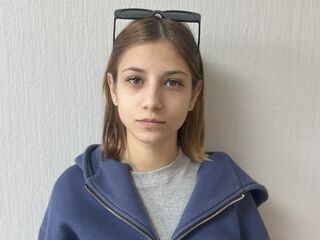 camwhore masturbating with sextoy KimSherm