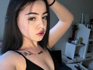 adult cam show KitaTomson