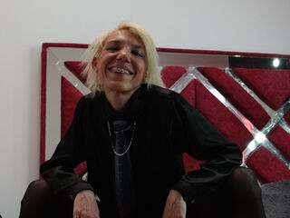 free webcam video KloeSwings