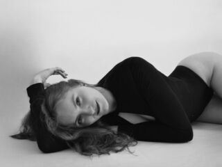 hot cam girl spreading pussy KolobanovaEva