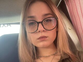 fingering camwhore KristenMooren