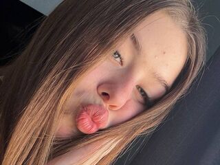 camwhore shaving pussy KristiGroun