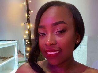nude camgirl picture KyraFlamees