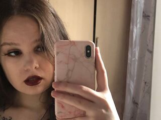 naughty camgirl masturbating with dildo LacyPop