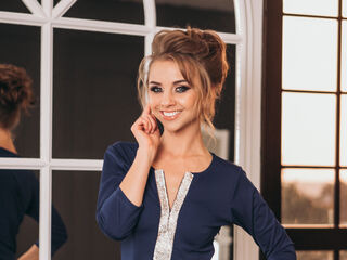 naughty camgirl picture LanaRoberts