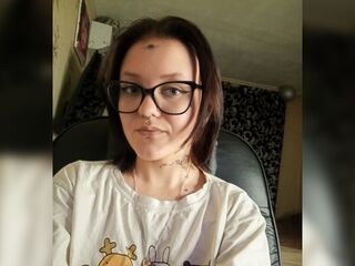 naked camgirl masturbating with dildo LaquitaMoncure