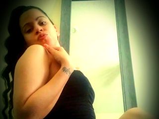 naughty chat room LatinaChampagne