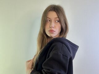 chat room webcam LeonilaKesling