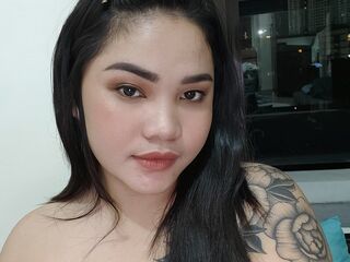 camwhore shaving pussy LerieeLynn