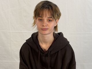 camwhore masturbating with vibrator LindyOestreicher