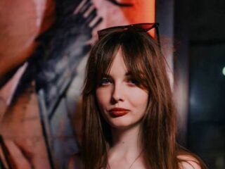 fingering cam girl video LisaDrake