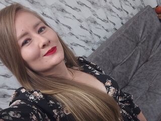 naked cam girl masturbating with sextoy LizzMyers