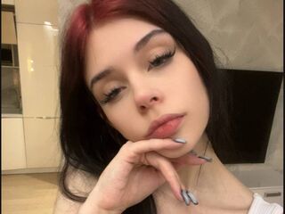 naked webcamgirl picture LoraBrow