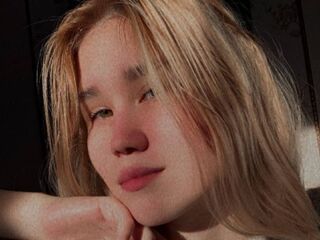 naked camgirl masturbating LucileCarter