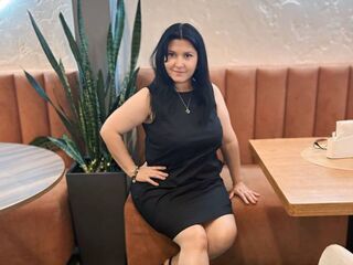 naughty web cam LuisaMiller