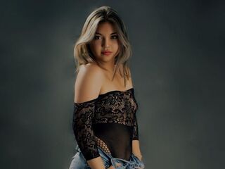 camslut showing pussy LupitaElizondo