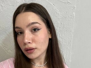 nude camgirl picture LynnLee