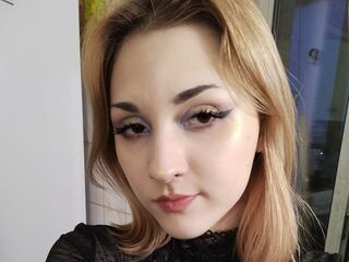 cam chatroom MakkyPiercen