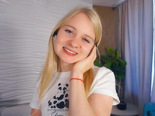 closeup web cam MathildaHultz
