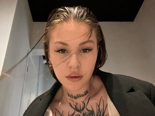 nude webcam girl pic MattieScott