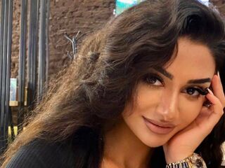 adult live web cam MayaDastrup