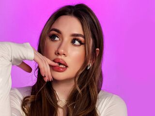 naughty chat MeganStrain
