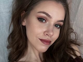 live webcam performer MeleeEva