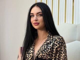 girl showing tits MelisaJenix