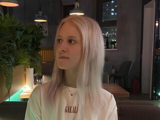 adult webcam chat MelissaOushens