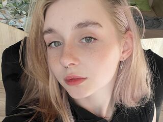 free webcam chat MiaMerek