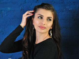 hot naked camgirl MilaDevis