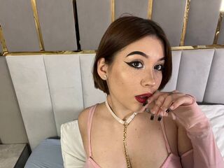 camslut fingering wet pussy MinaAustin