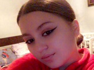 free live chat MiriamHoney