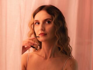 cam girl showing pussy MoonSeraphine