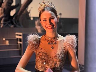 live cam show NylaPitarresi