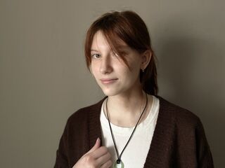 camwhore masturbating with dildo RenataLaughner