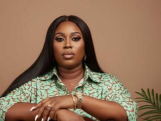 naughty cam girl fingering shaved pussy RitaBrown