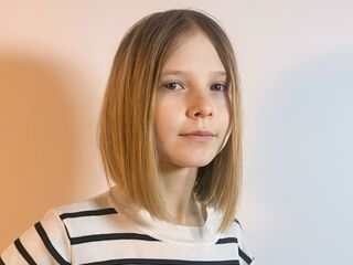 cam girl masturbating with sextoy RosanaGabbard